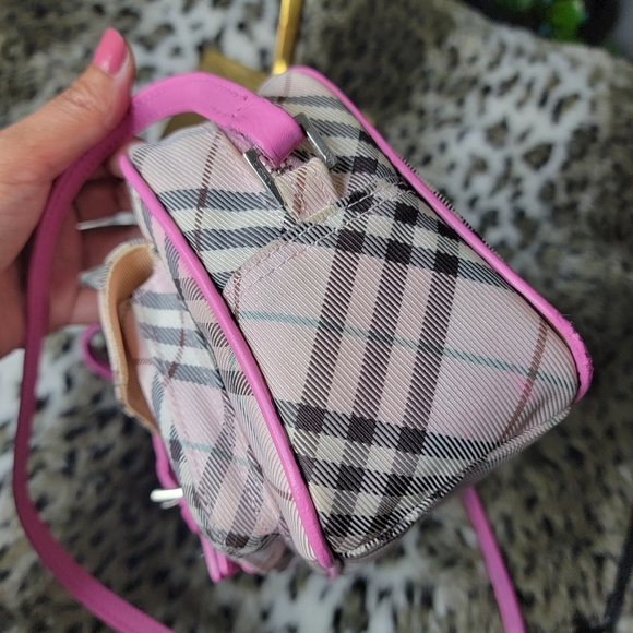 ✅️Firm!✅️ Authentic Burberry Pink Checkered Crossbody Bag - Picture 8 of 13